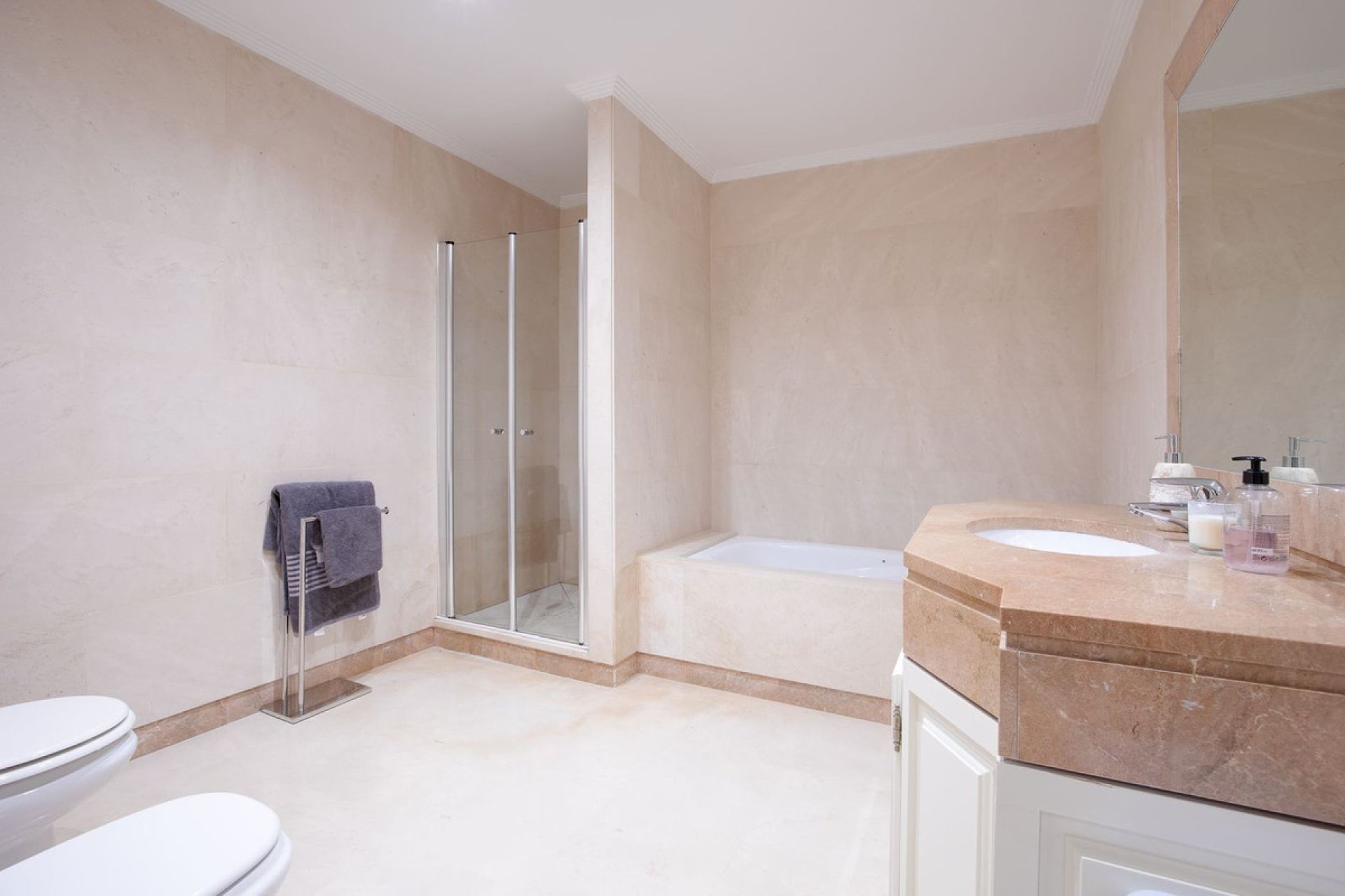 Resale - House - Detached Villa - Benahavís - Los Arqueros