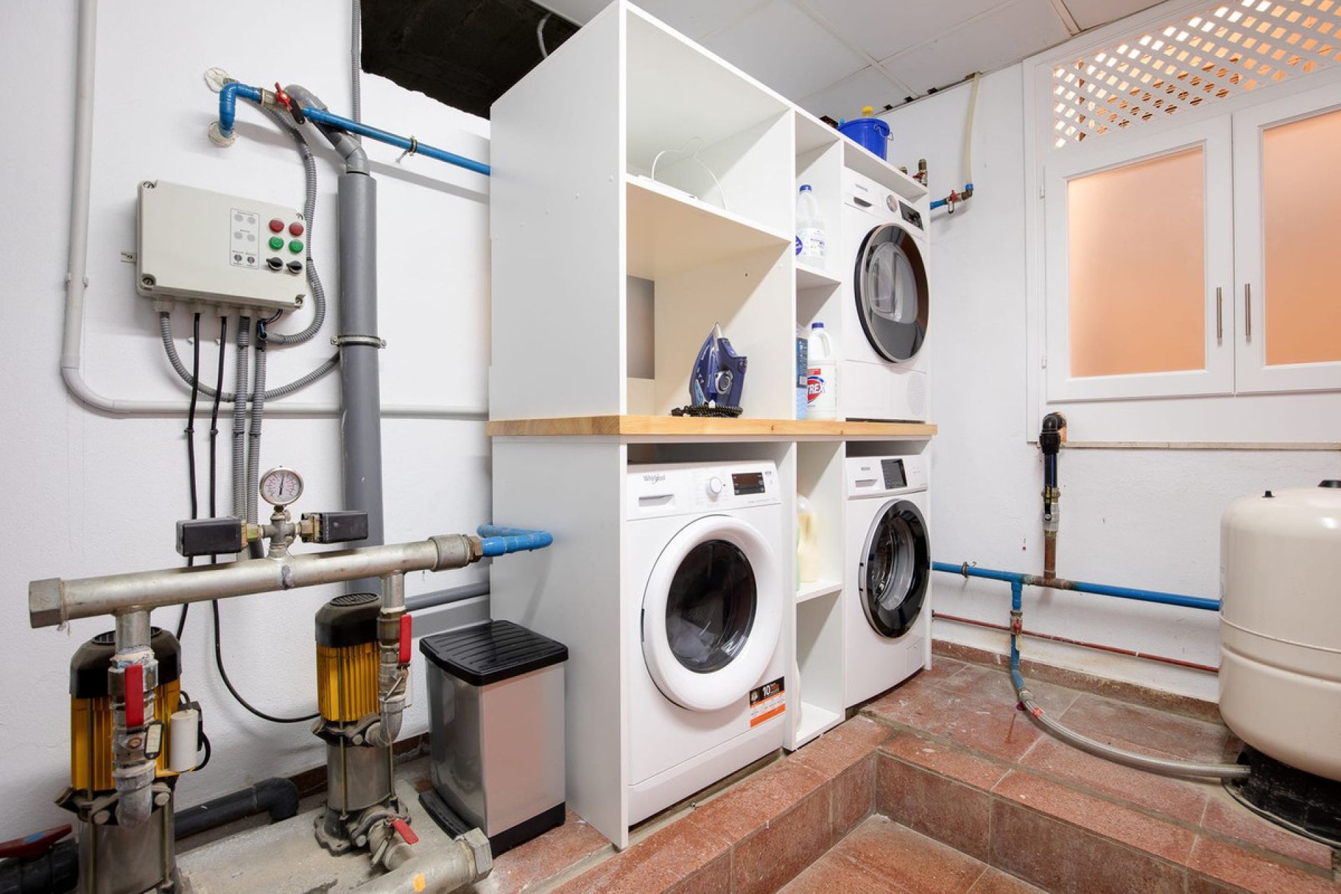 Resale - House - Detached Villa - Benahavís - Los Arqueros