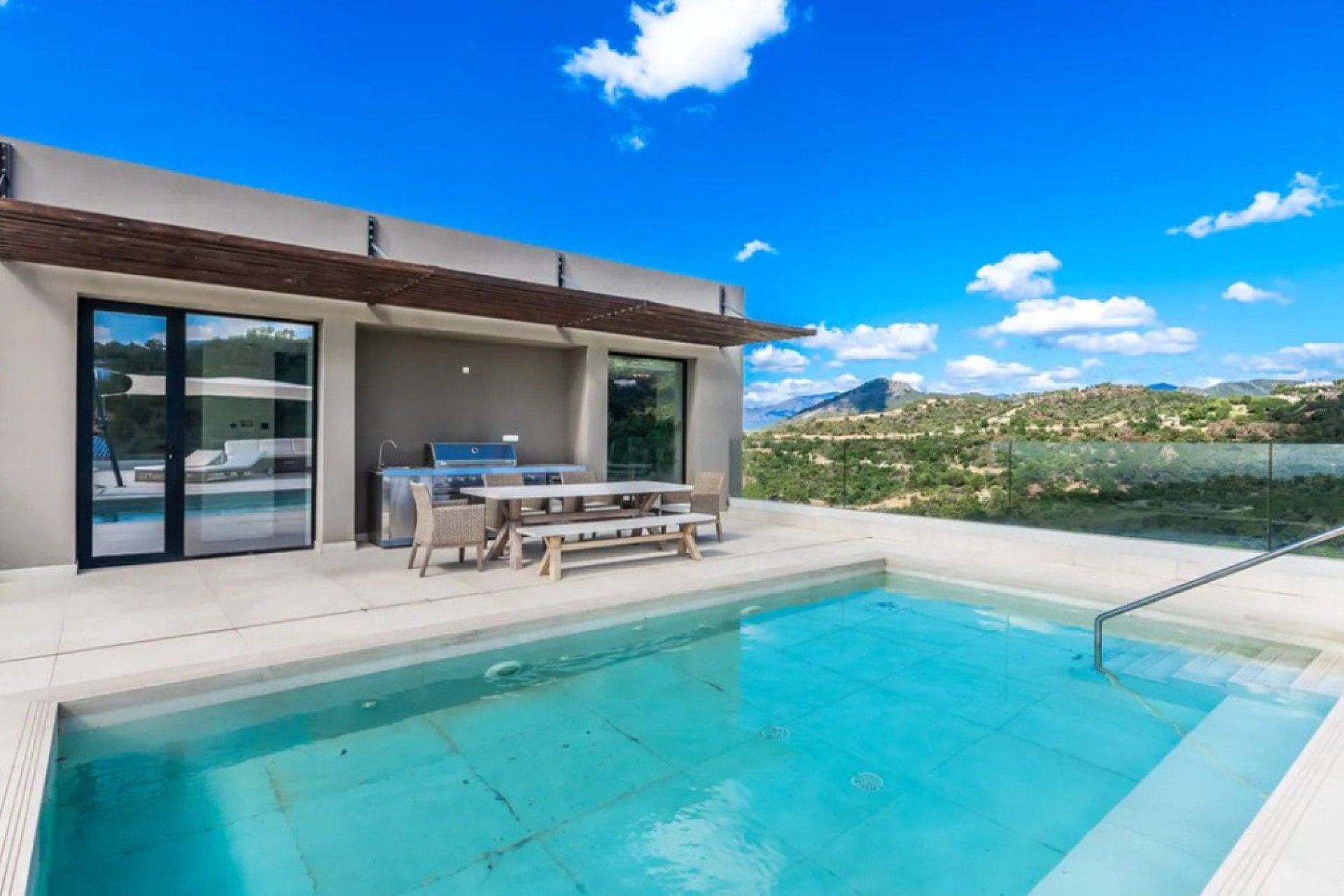 Resale - House - Detached Villa - Benahavís - Los Arqueros