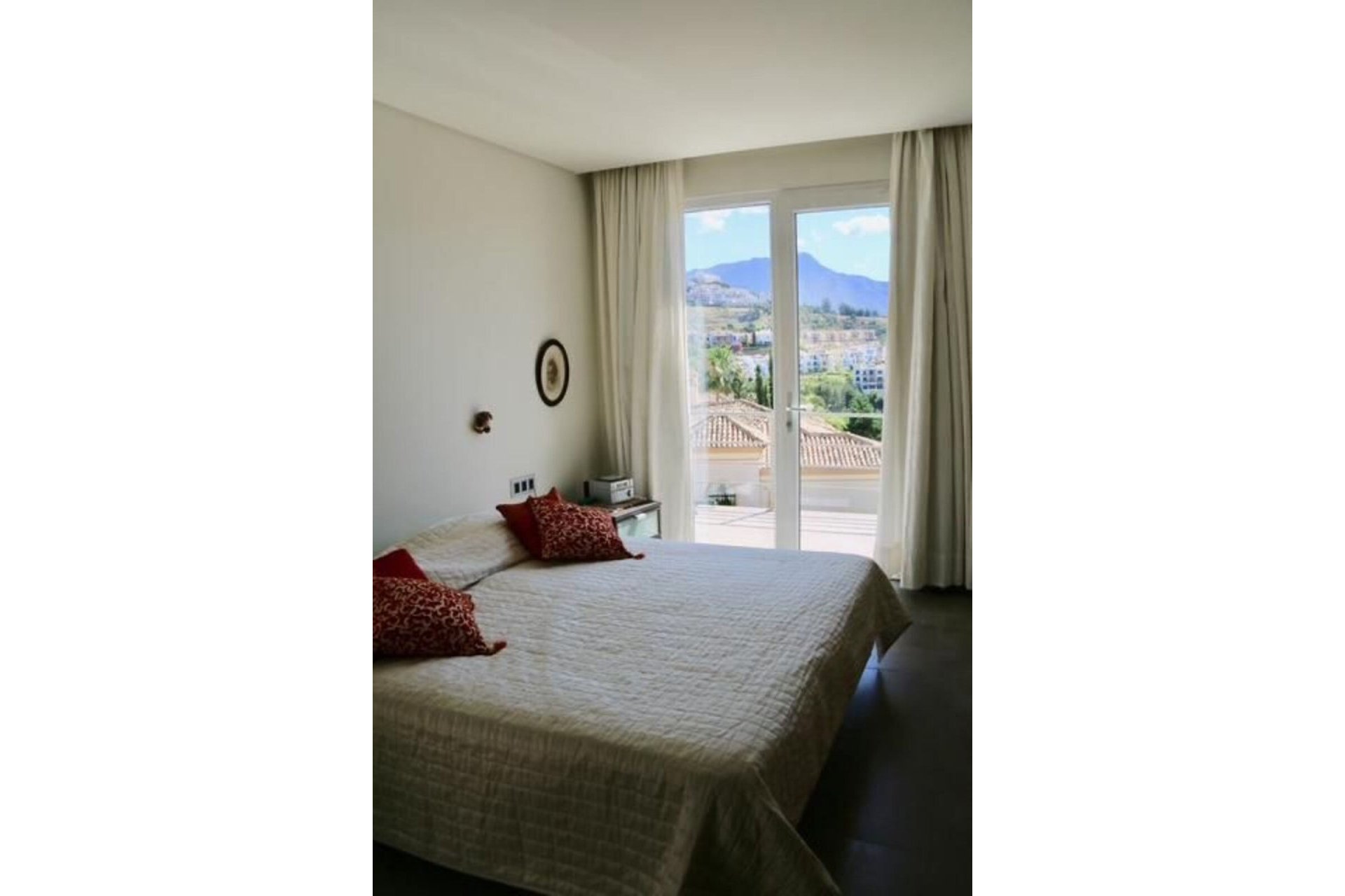 Resale - House - Detached Villa - Benahavís - Los Arqueros