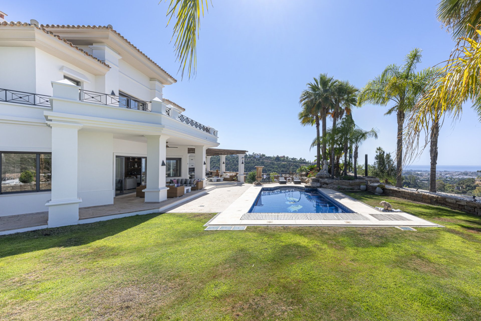 Resale - House - Detached Villa - Benahavís - Los Arqueros