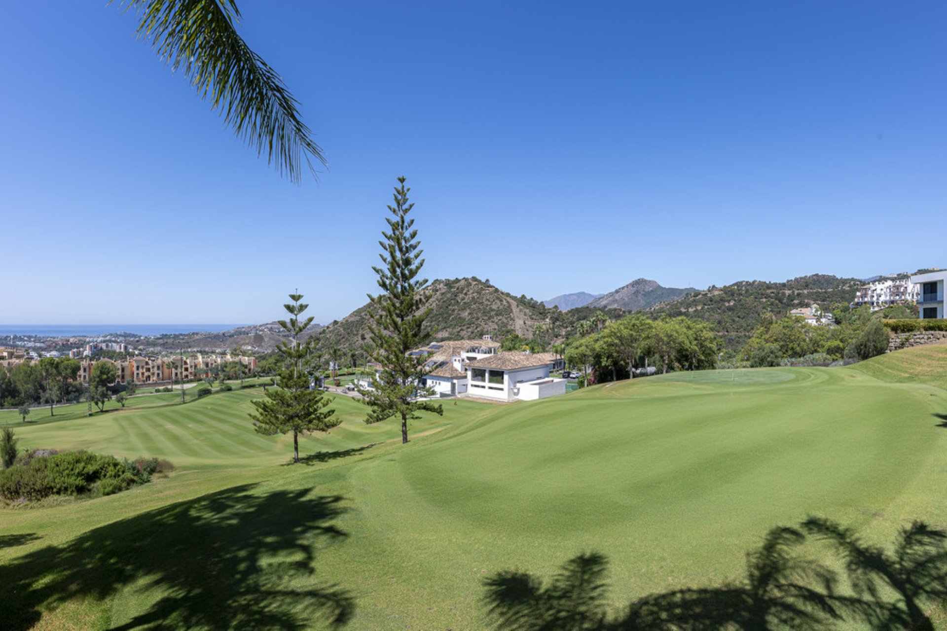 Resale - House - Detached Villa - Benahavís - Los Arqueros