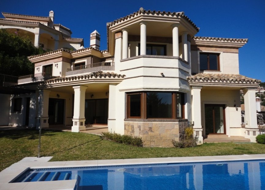 Resale - House - Detached Villa - Benahavís - Los Arqueros