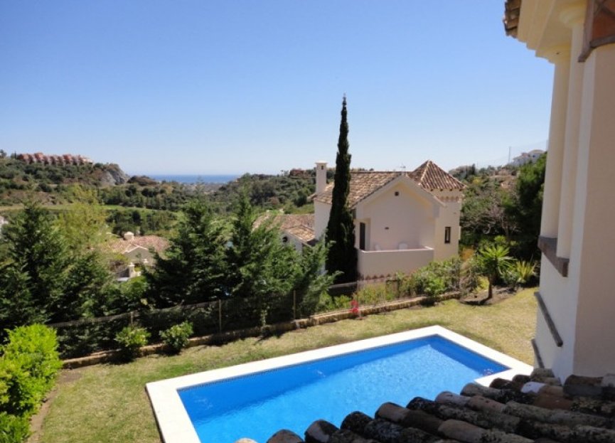 Resale - House - Detached Villa - Benahavís - Los Arqueros