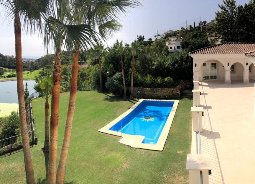 Resale - House - Detached Villa - Benahavís - Los Arqueros