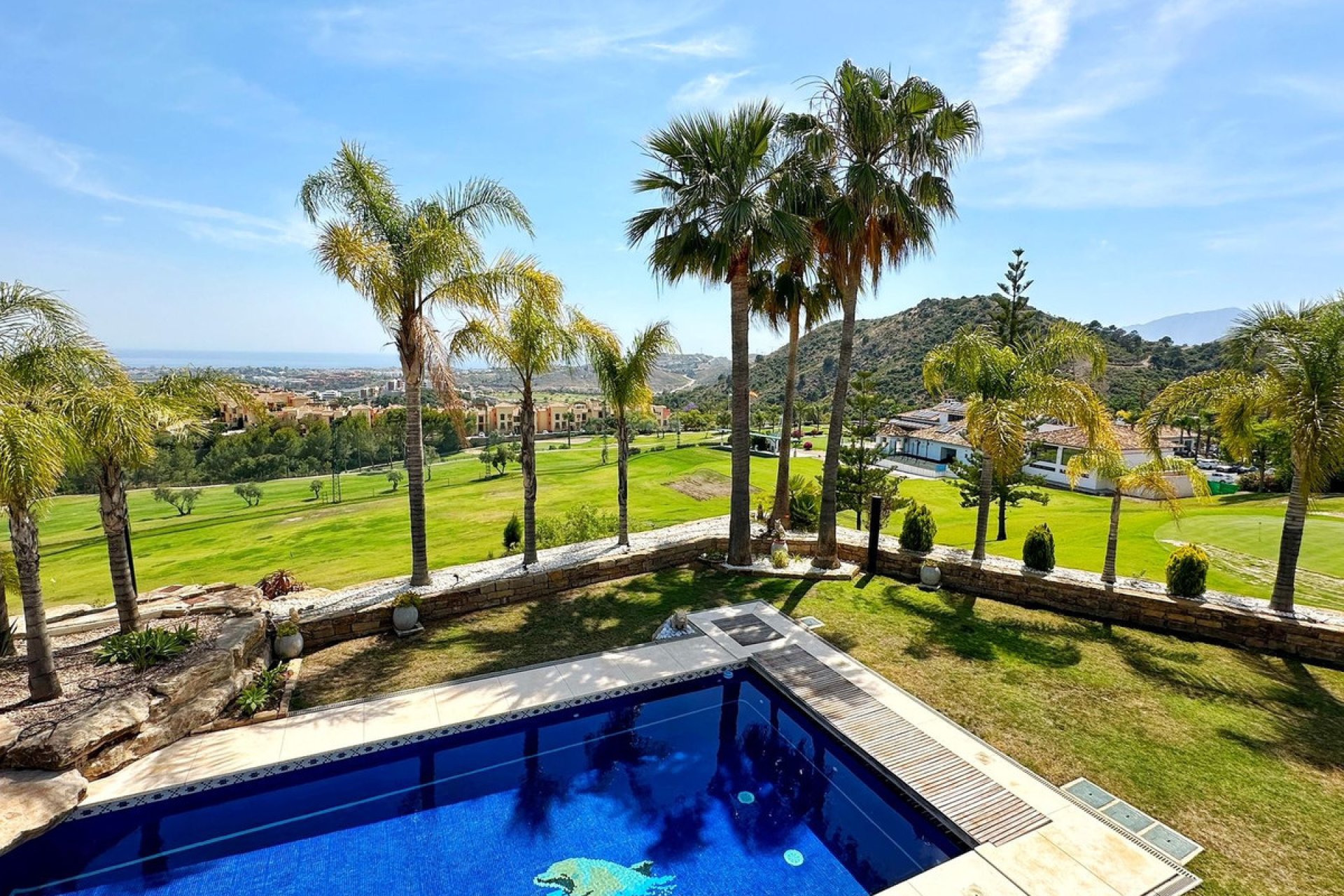 Resale - House - Detached Villa - Benahavís - Los Arqueros