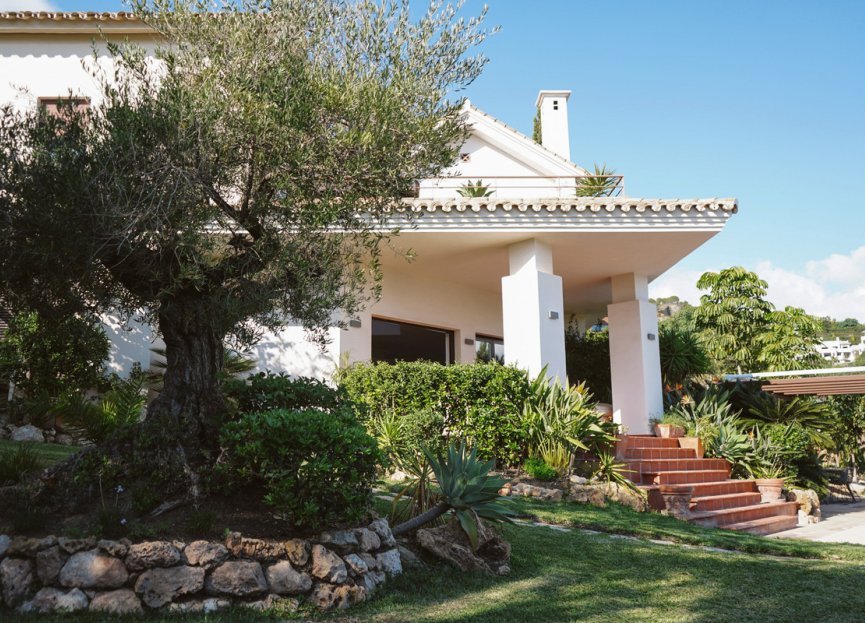 Resale - House - Detached Villa - Benahavís - Los Arqueros