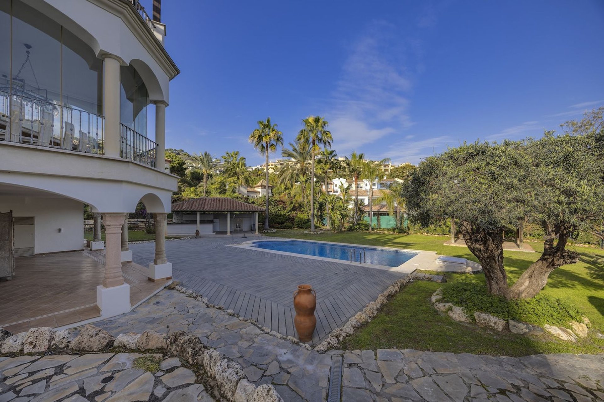 Resale - House - Detached Villa - Benahavís - Los Arqueros