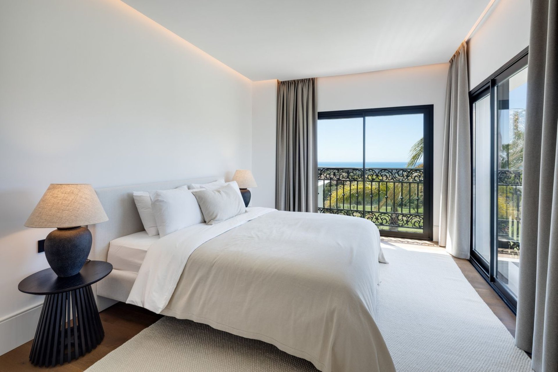 Resale - House - Detached Villa - Benahavís - Los Arqueros