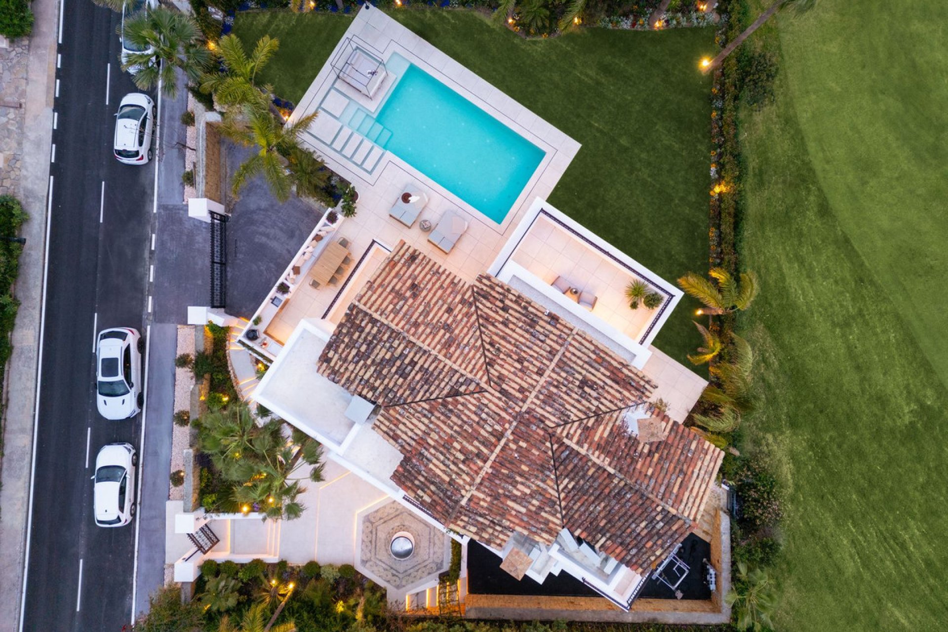 Resale - House - Detached Villa - Benahavís - Los Arqueros