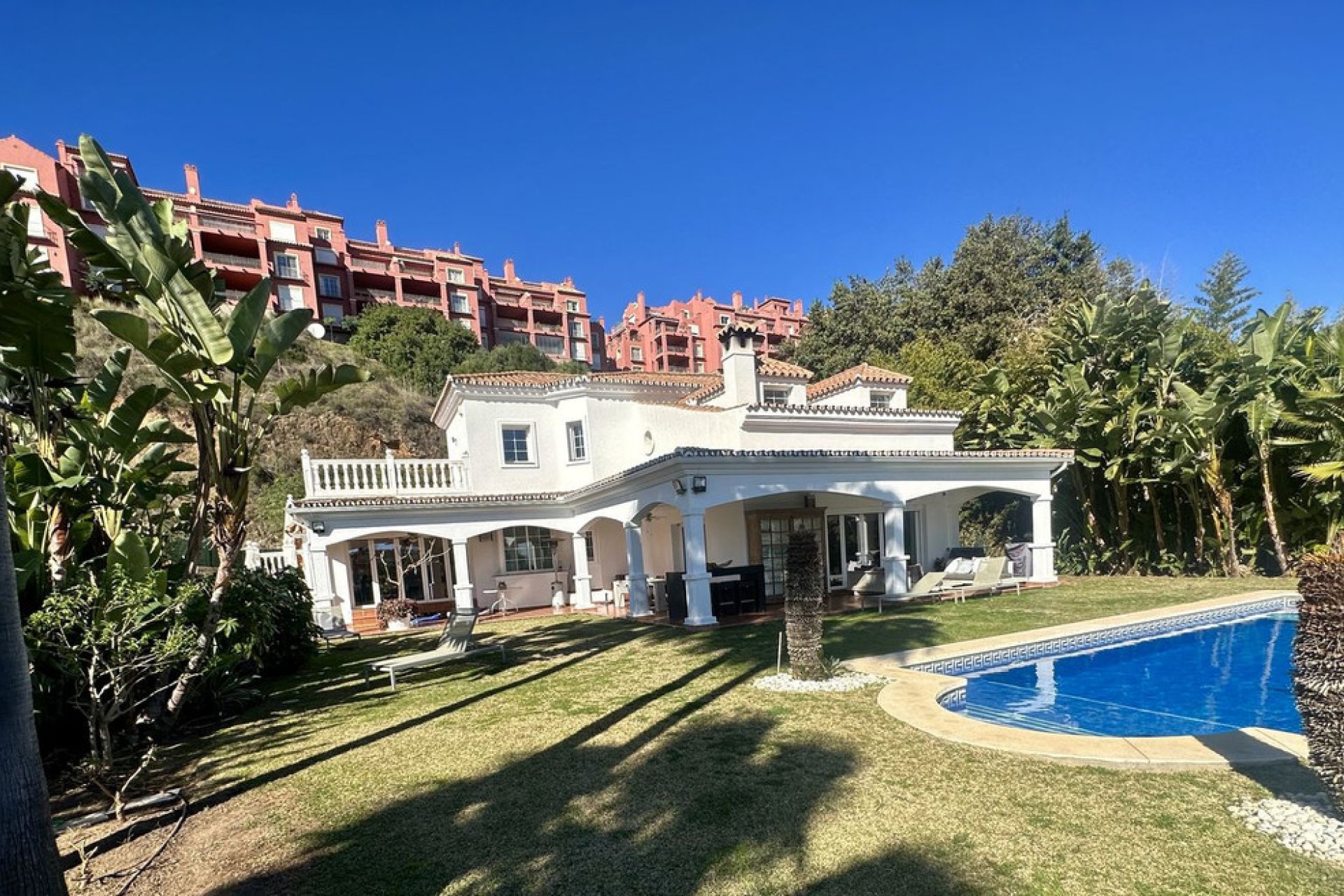 Resale - House - Detached Villa - Benahavís - Monte Halcones