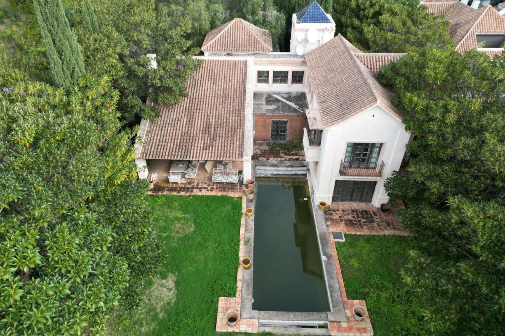 Resale - House - Detached Villa - Benahavís - Monte Halcones