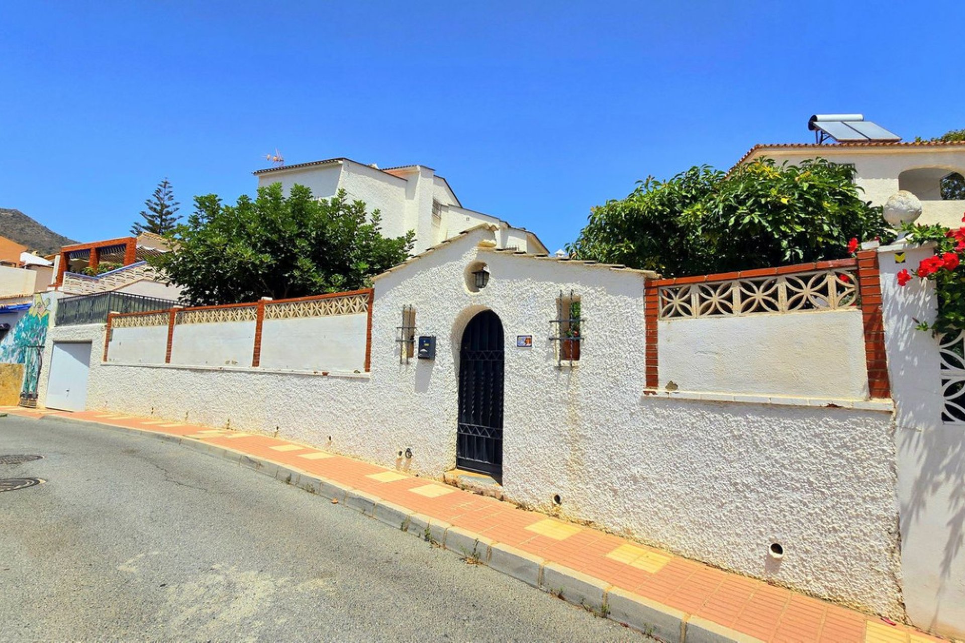 Resale - House - Detached Villa - Benalmádena - Arroyo de la Miel