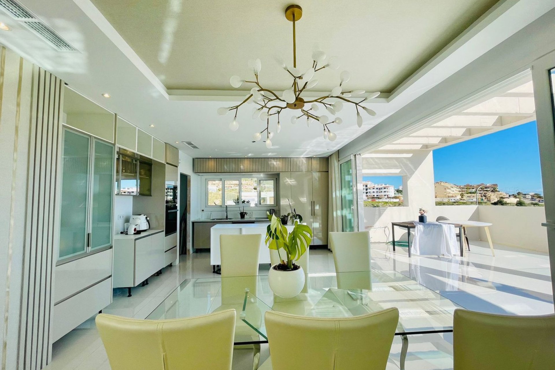 Resale - House - Detached Villa - Benalmádena - Benalmadena Centro