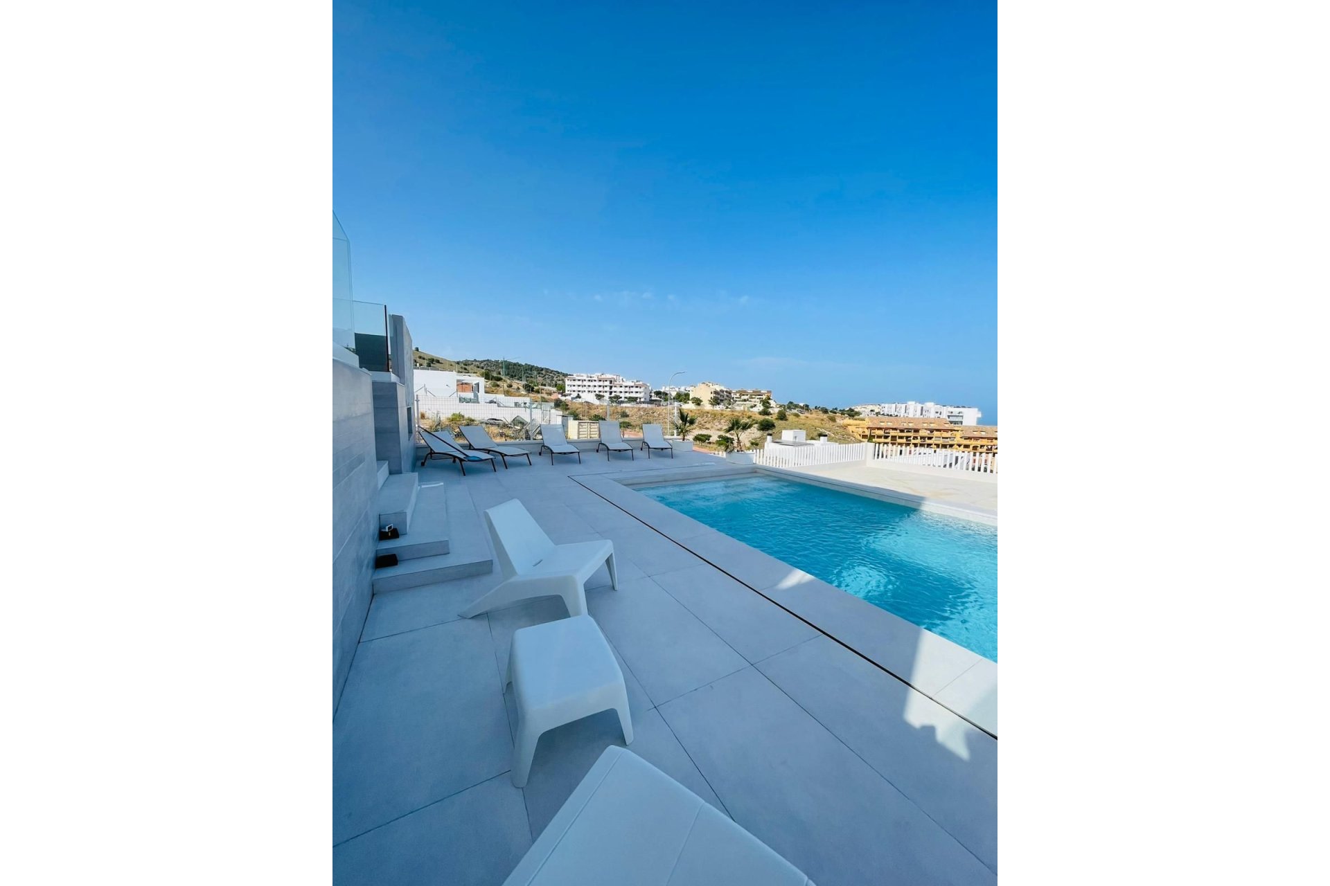 Resale - House - Detached Villa - Benalmádena - Benalmadena Centro