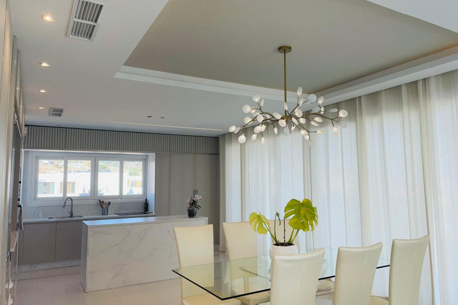 Resale - House - Detached Villa - Benalmádena - Benalmadena Centro