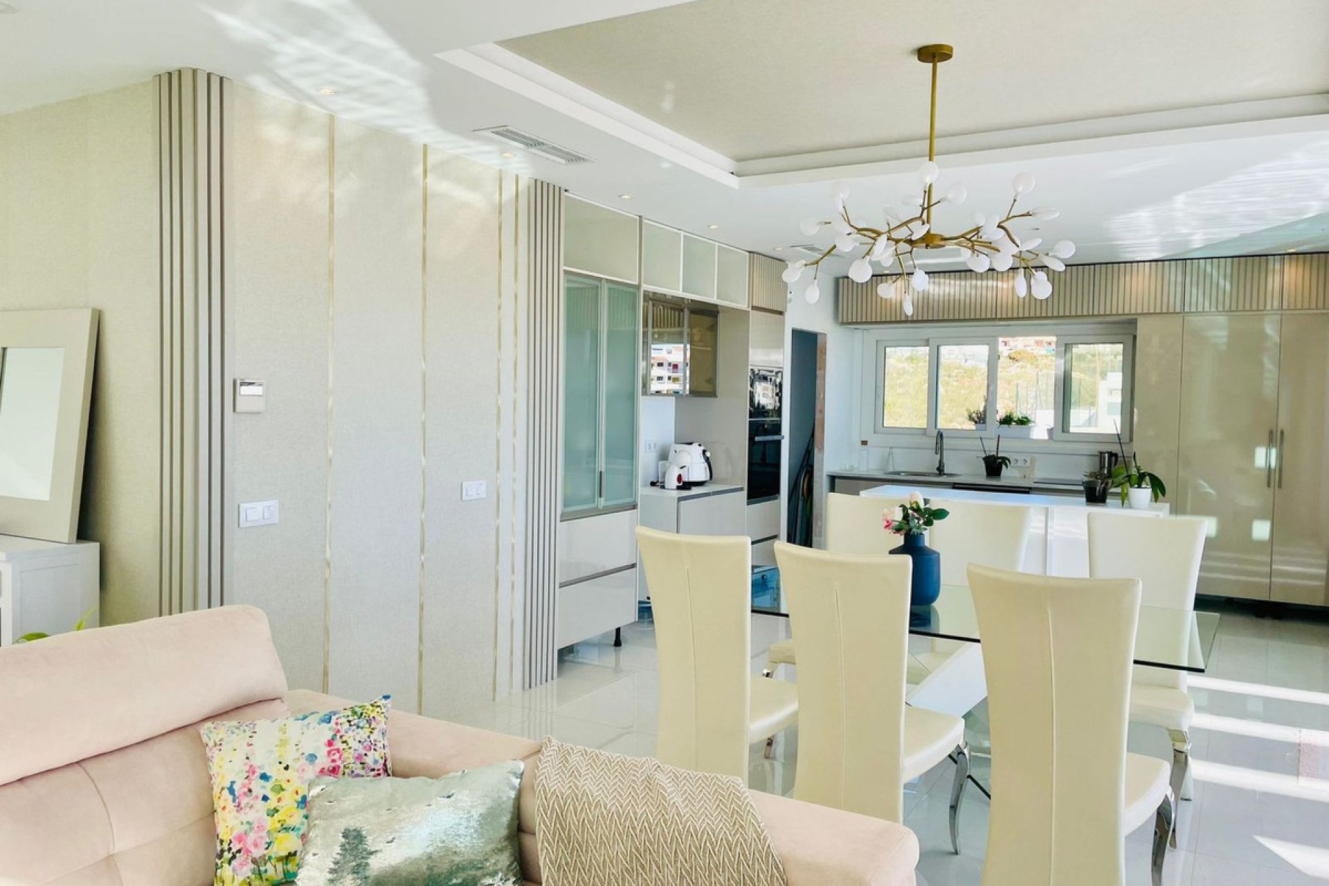 Resale - House - Detached Villa - Benalmádena - Benalmadena Centro