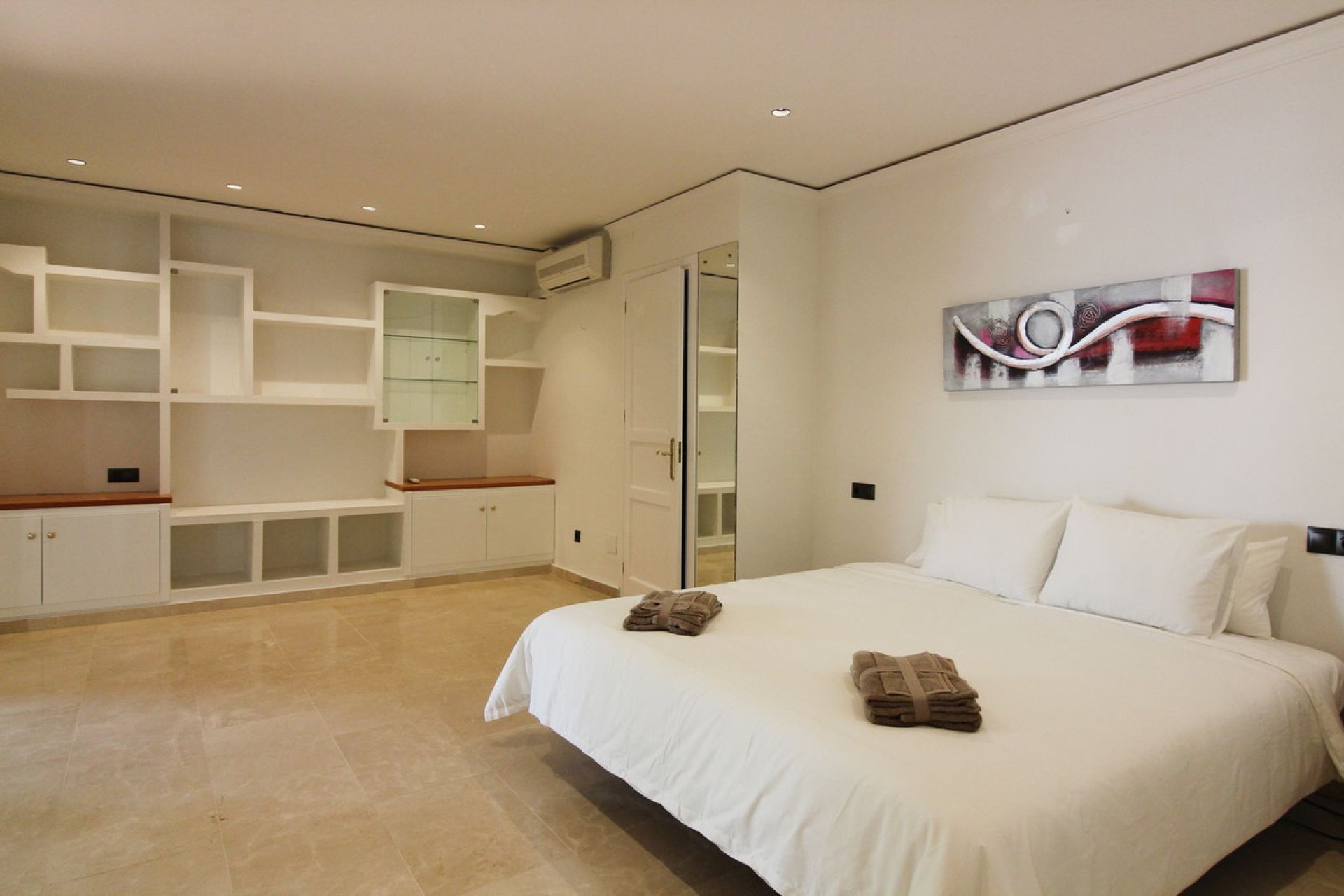 Resale - House - Detached Villa - Benalmádena - Benalmadena Centro