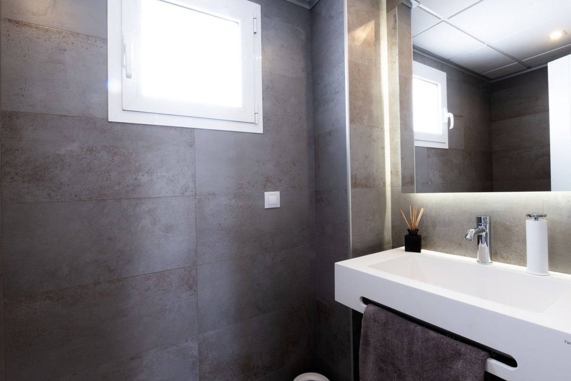 Resale - House - Detached Villa - Benalmádena - Benalmadena Centro