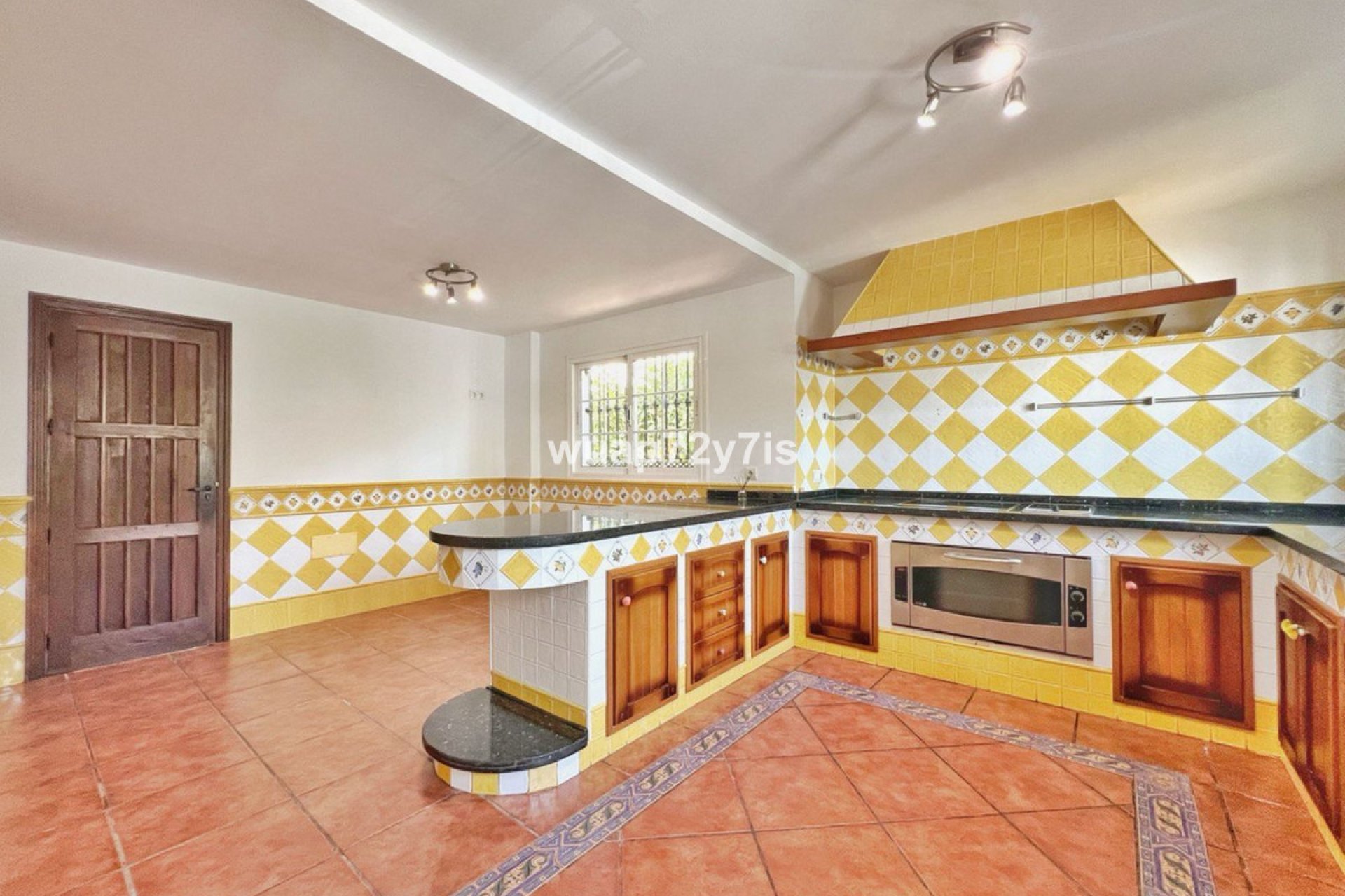 Resale - House - Detached Villa - Benalmádena - Benalmadena Centro