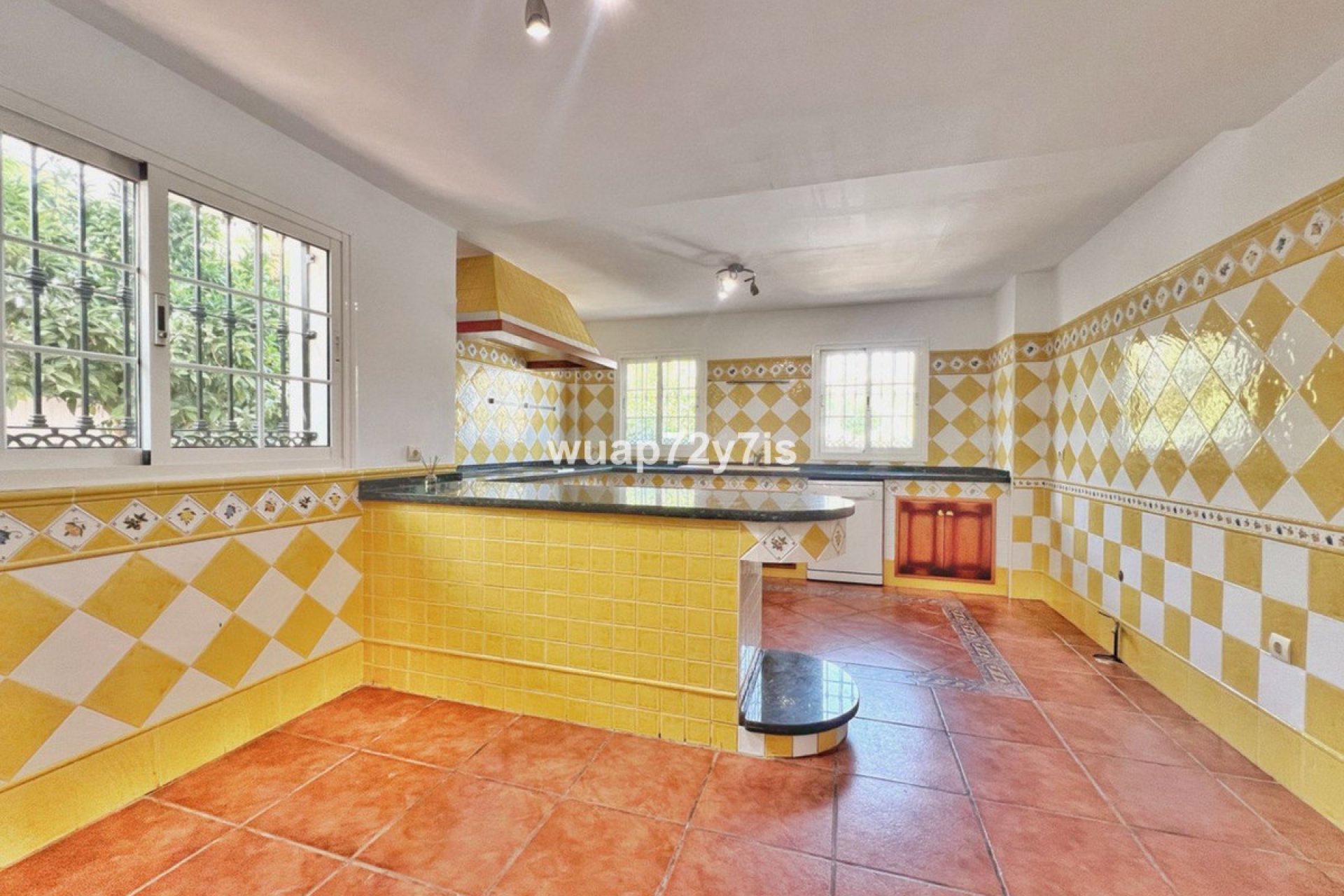 Resale - House - Detached Villa - Benalmádena - Benalmadena Centro