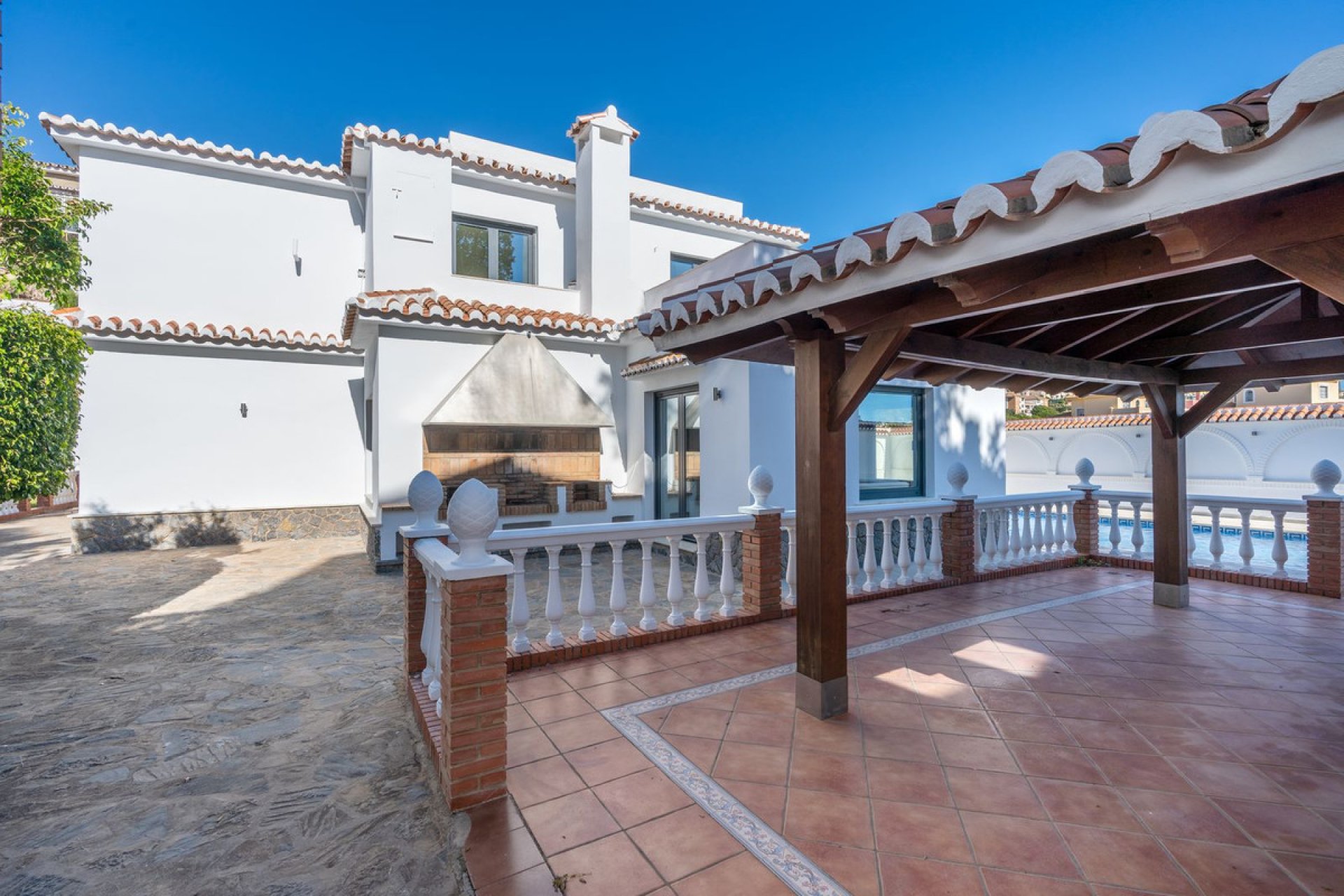 Resale - House - Detached Villa - Benalmádena - Benalmadena Centro