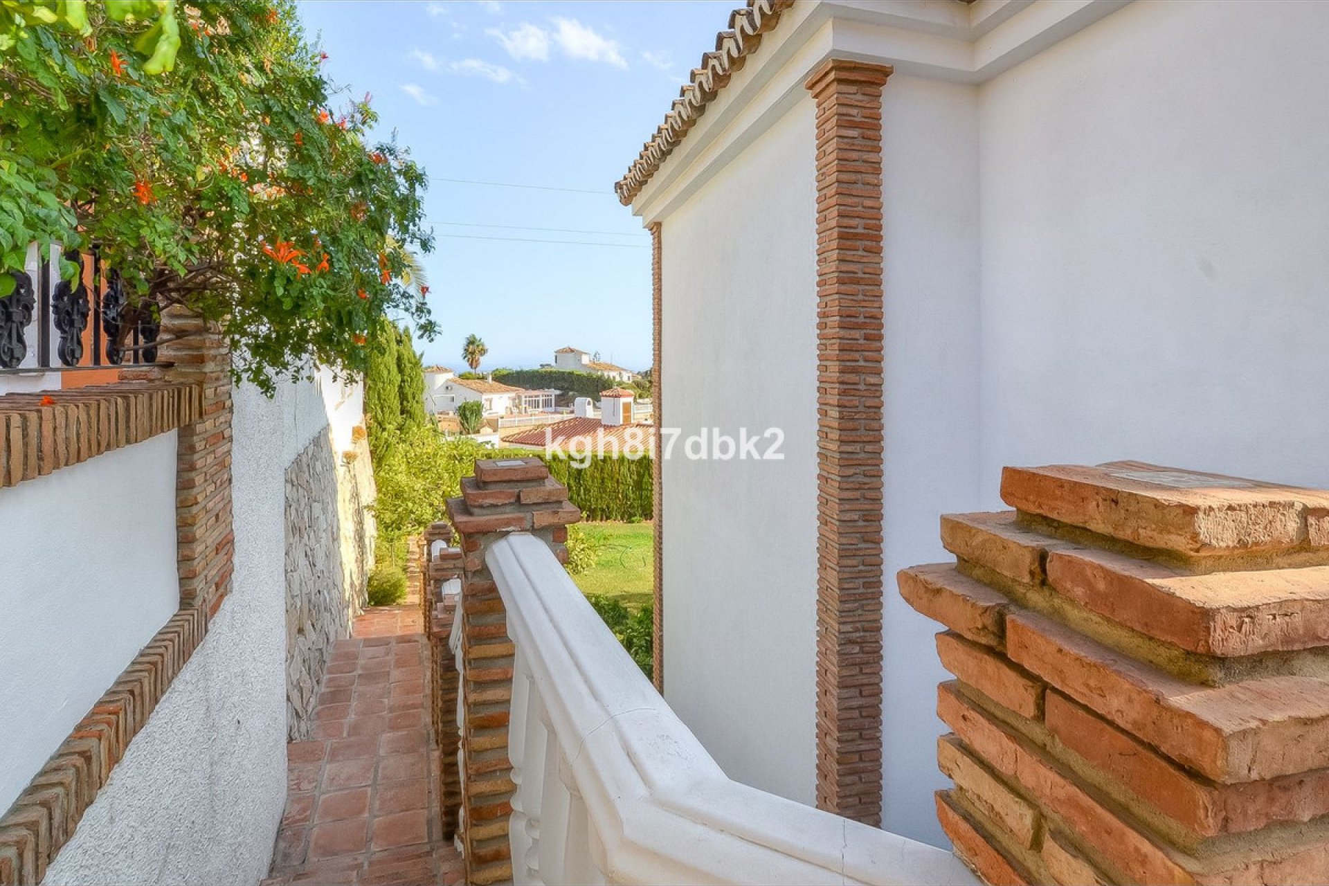 Resale - House - Detached Villa - Benalmádena - Benalmadena Centro