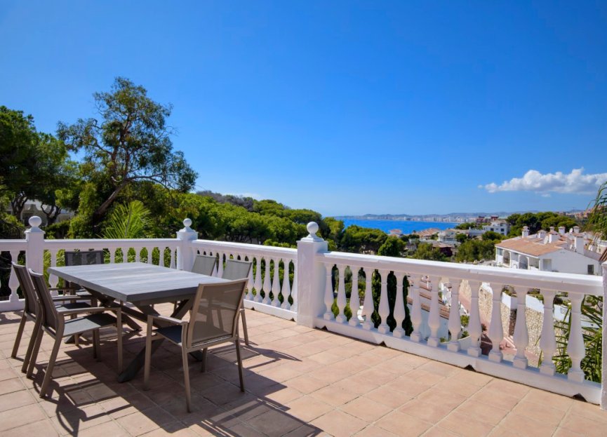 Resale - House - Detached Villa - Benalmádena - Benalmadena Centro