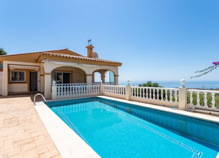 Resale - House - Detached Villa - Benalmádena - Benalmadena Centro