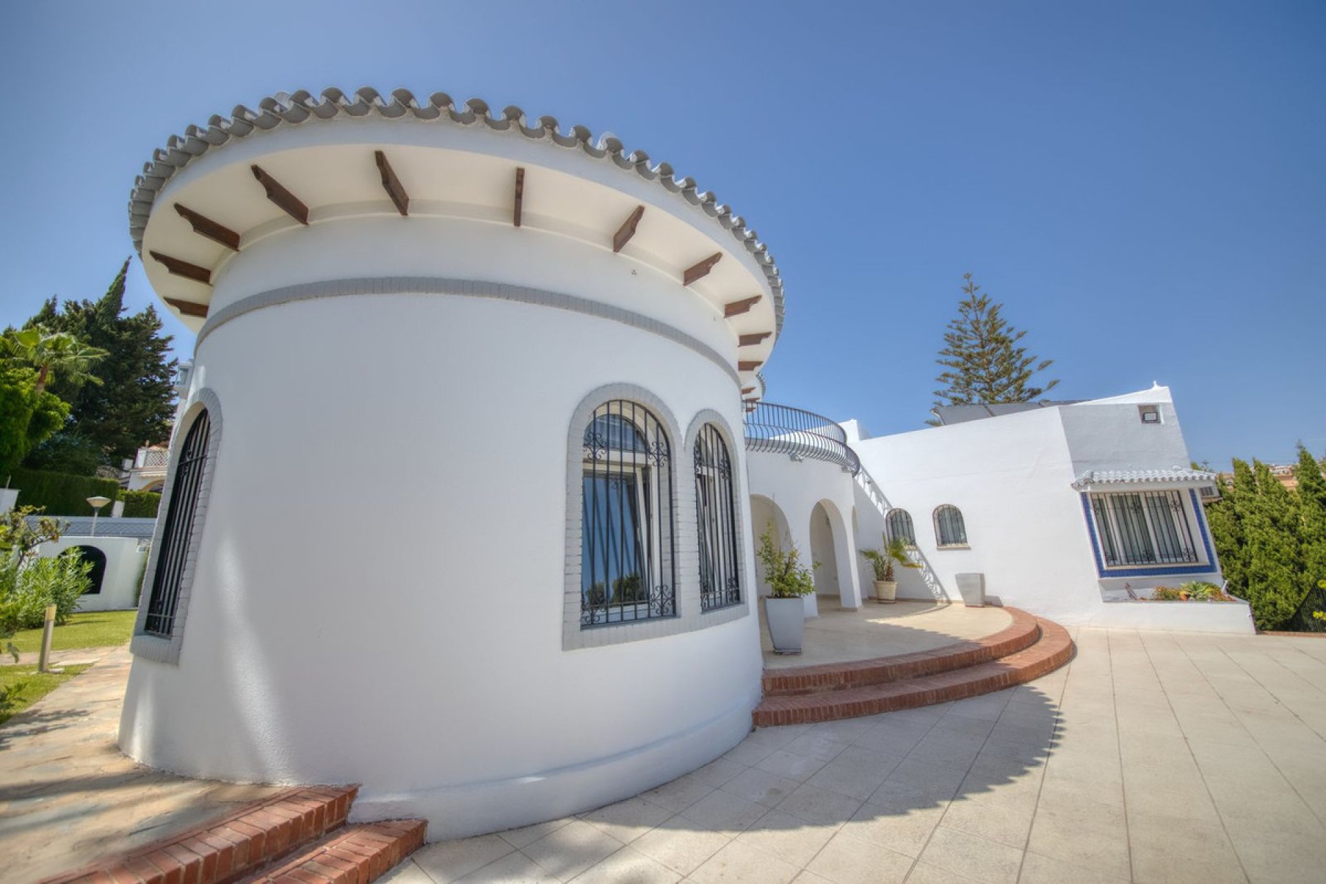 Resale - House - Detached Villa - Benalmádena - Benalmadena Centro