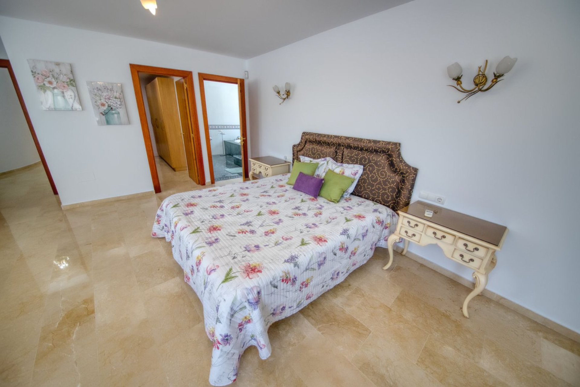 Resale - House - Detached Villa - Benalmádena - Benalmadena Centro