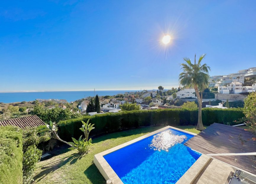 Resale - House - Detached Villa - Benalmádena - Benalmadena Centro