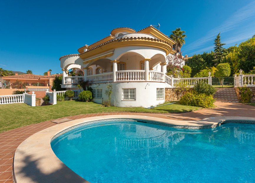 Resale - House - Detached Villa - Benalmádena - Benalmadena Centro