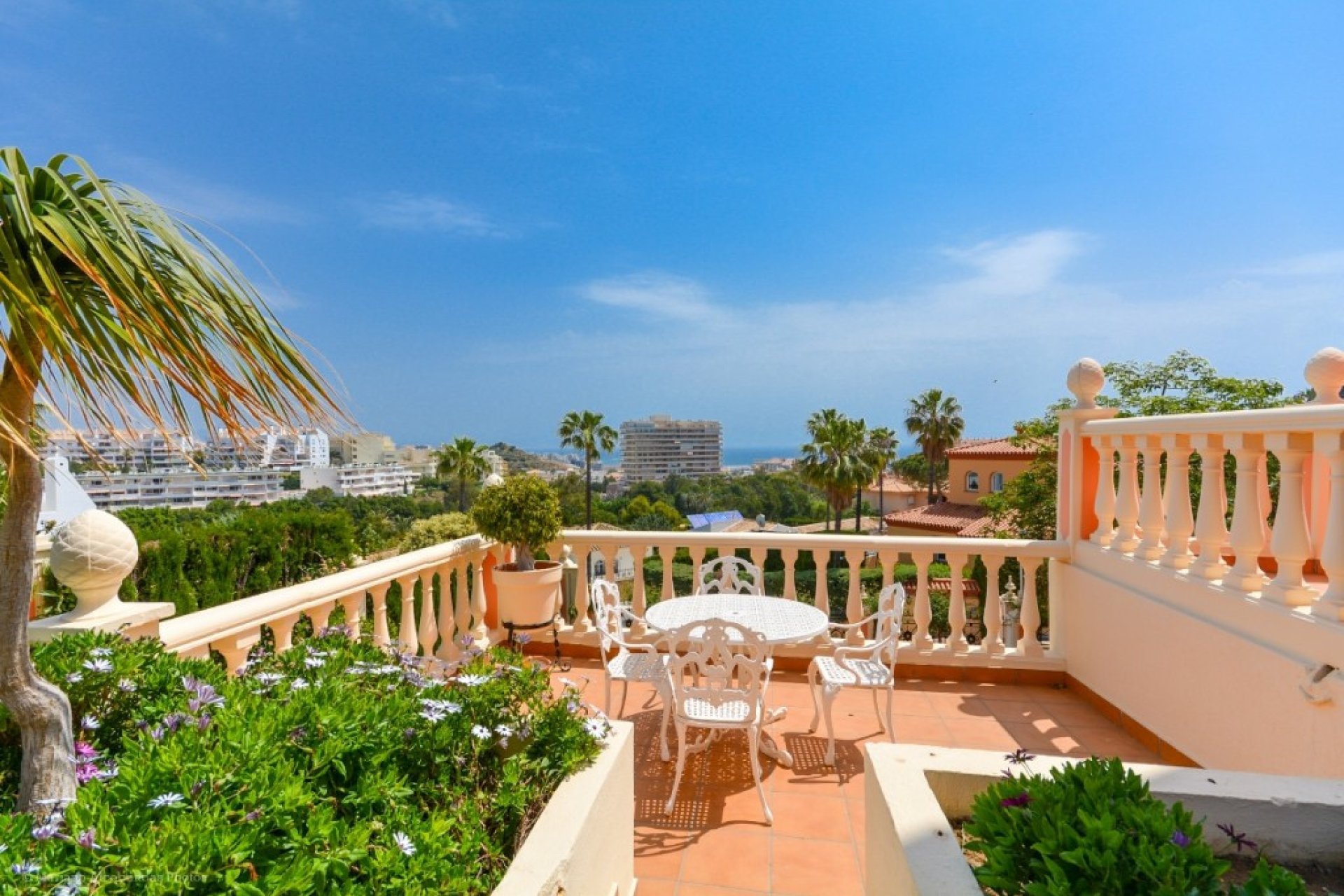 Resale - House - Detached Villa - Benalmádena - Benalmadena Centro