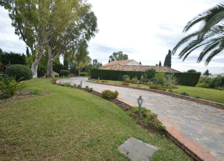 Resale - House - Detached Villa - Benalmádena - Benalmadena Centro