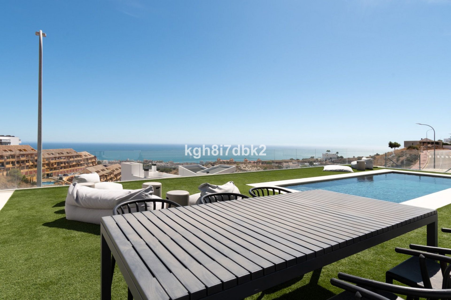 Resale - House - Detached Villa - Benalmádena - Benalmadena Centro