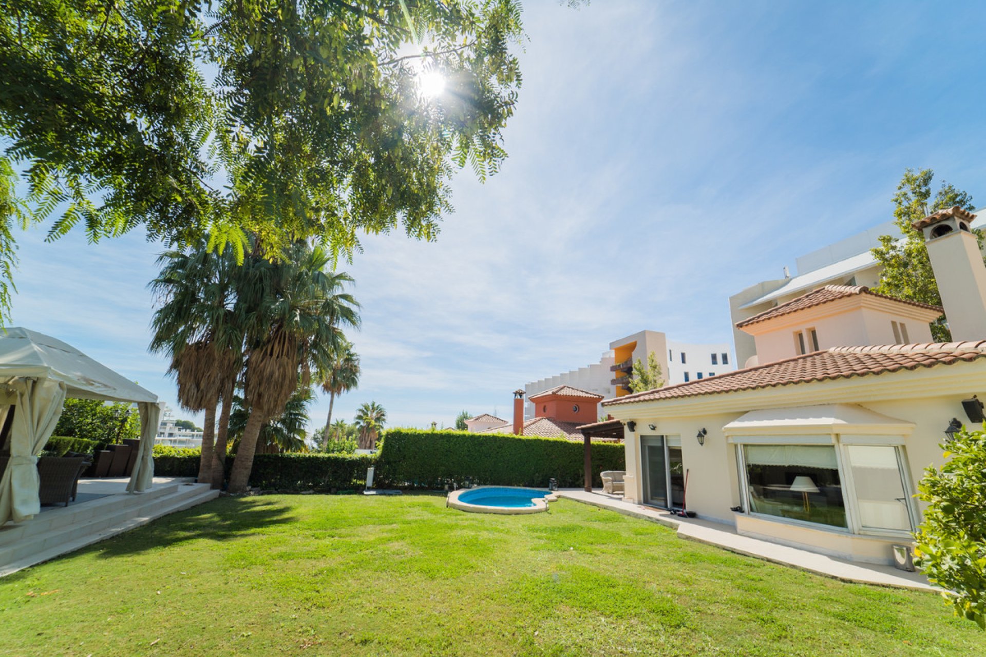 Resale - House - Detached Villa - Benalmádena - Benalmadena Centro