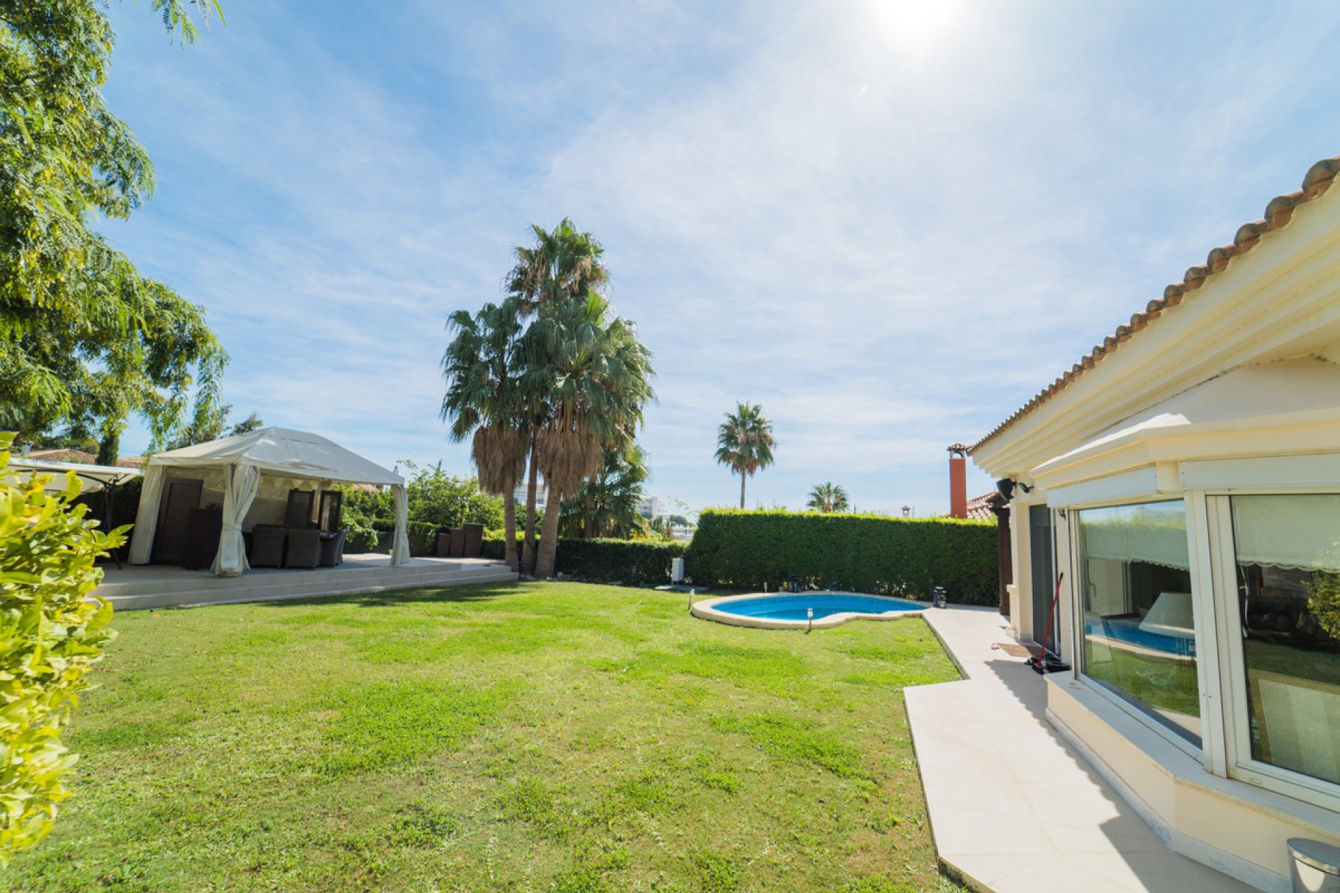 Resale - House - Detached Villa - Benalmádena - Benalmadena Centro