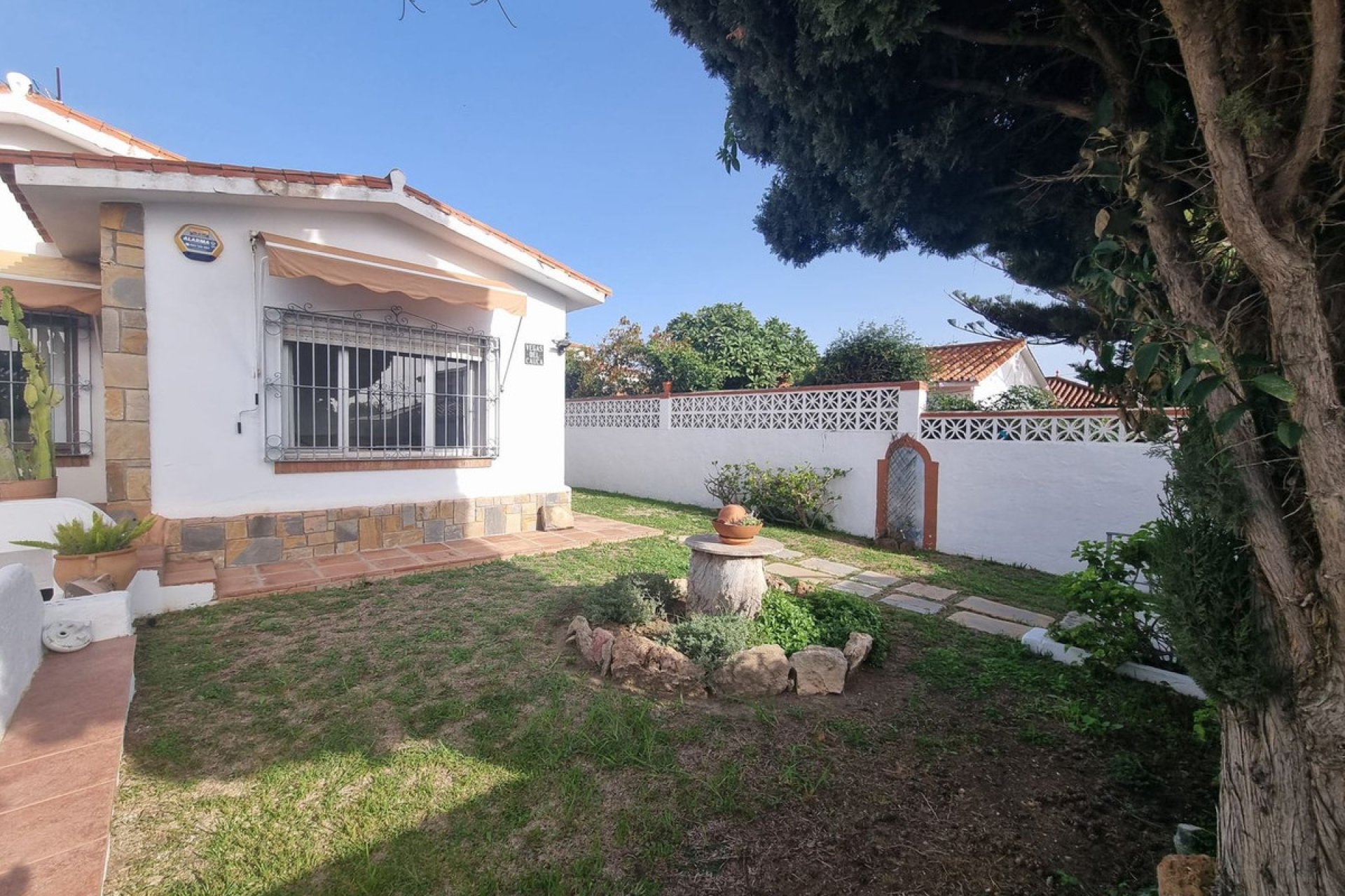 Resale - House - Detached Villa - Benalmádena - Benalmadena Centro