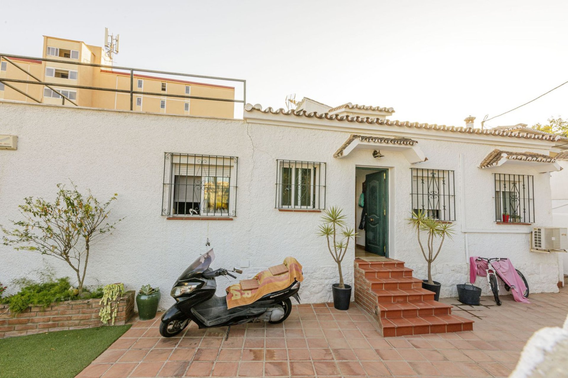 Resale - House - Detached Villa - Benalmádena - Benalmadena Centro