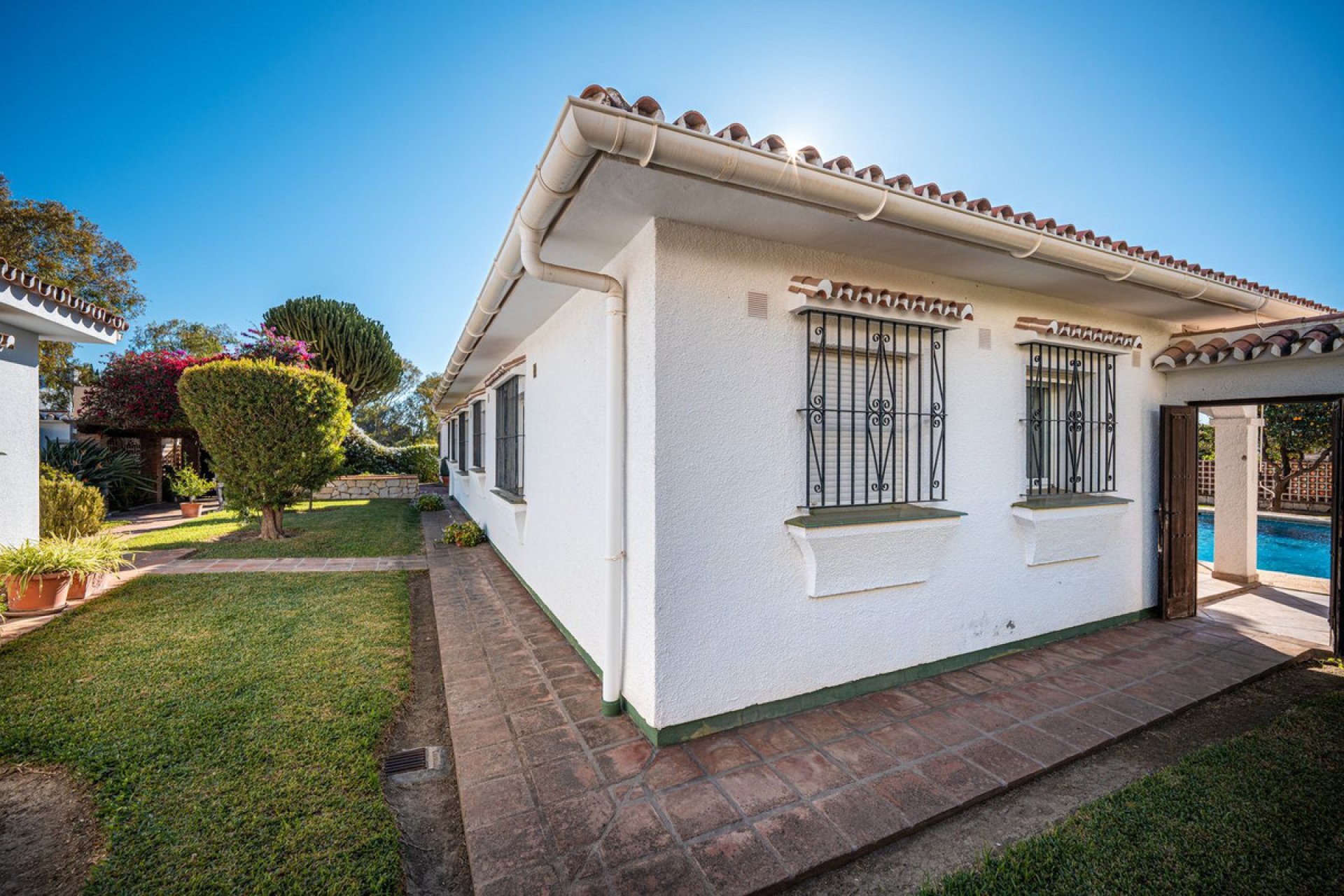 Resale - House - Detached Villa - Benalmádena - Benalmadena Centro