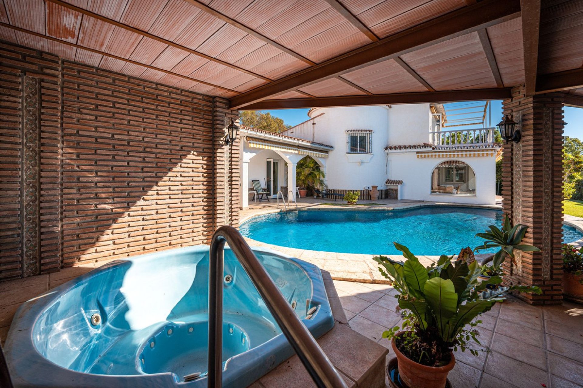 Resale - House - Detached Villa - Benalmádena - Benalmadena Centro