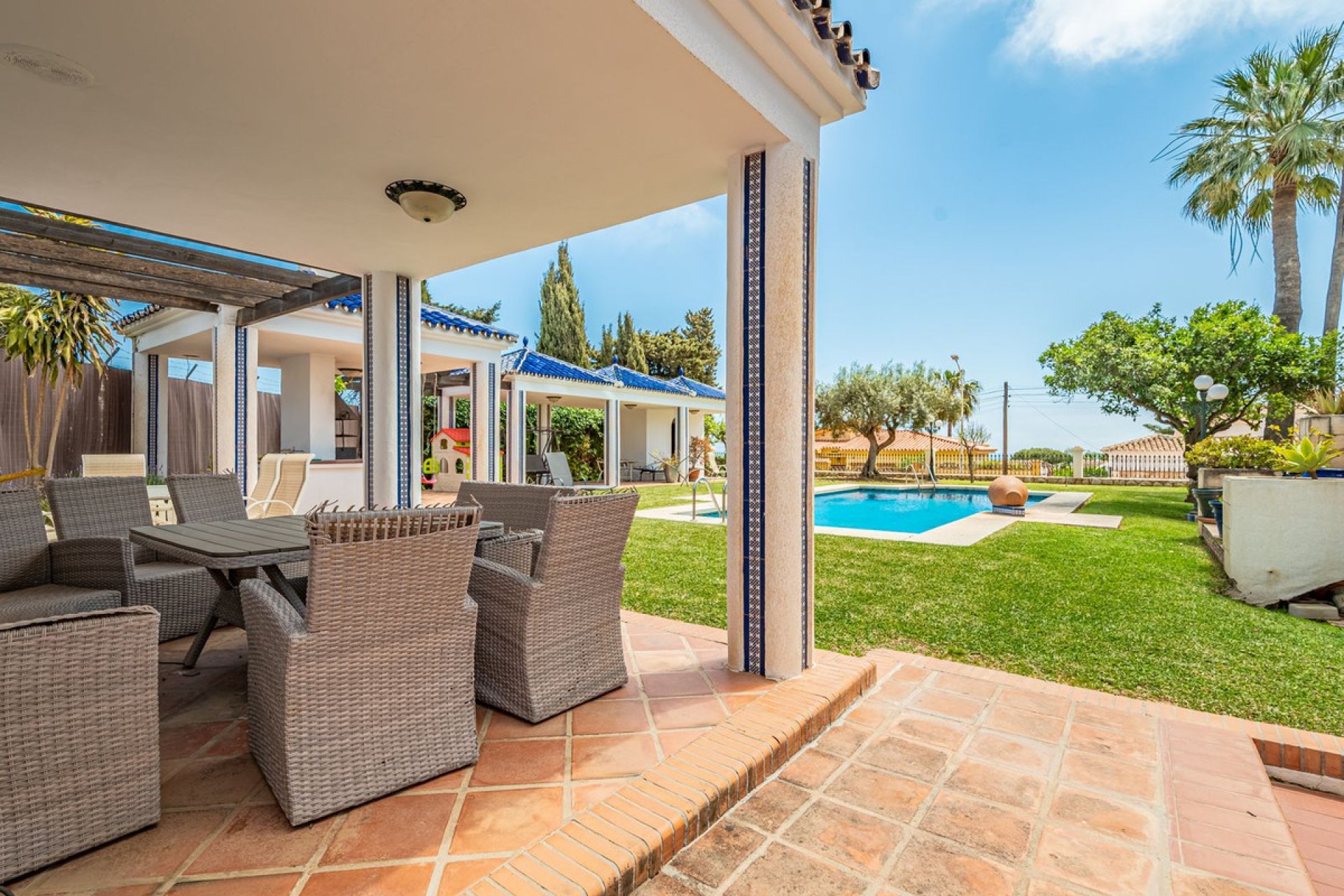 Resale - House - Detached Villa - Benalmádena - Benalmadena Centro