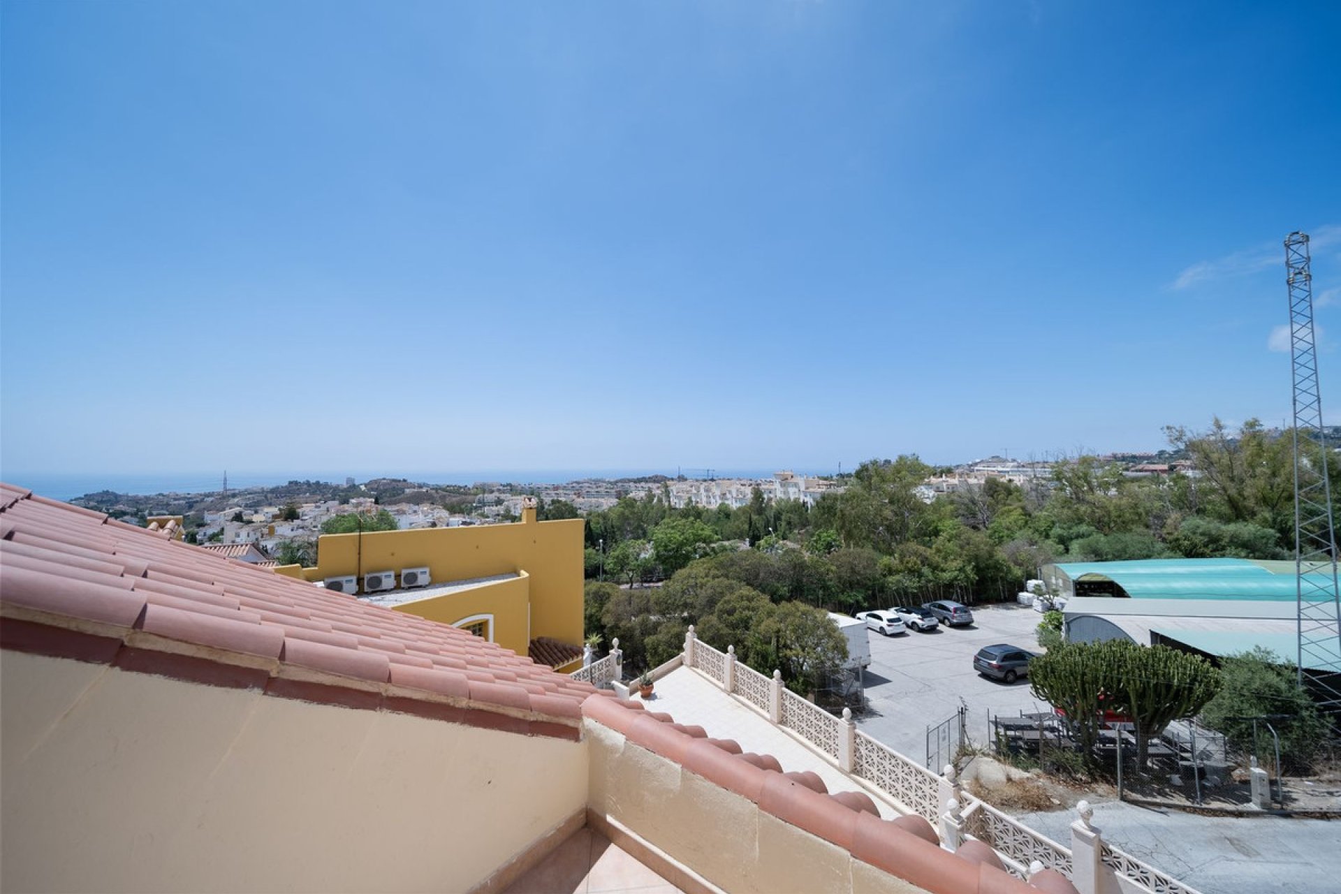 Resale - House - Detached Villa - Benalmádena - Benalmadena Centro