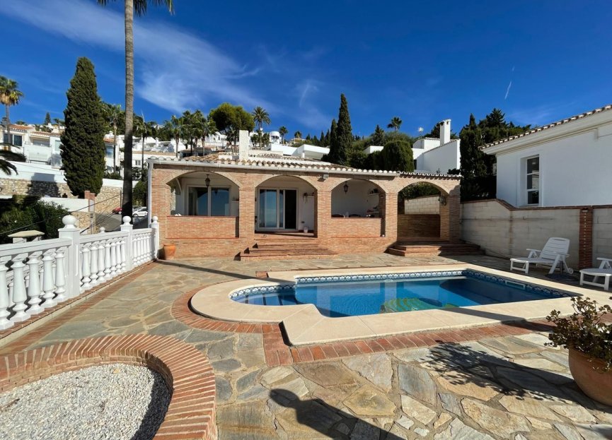 Resale - House - Detached Villa - Benalmádena - Benalmadena Centro