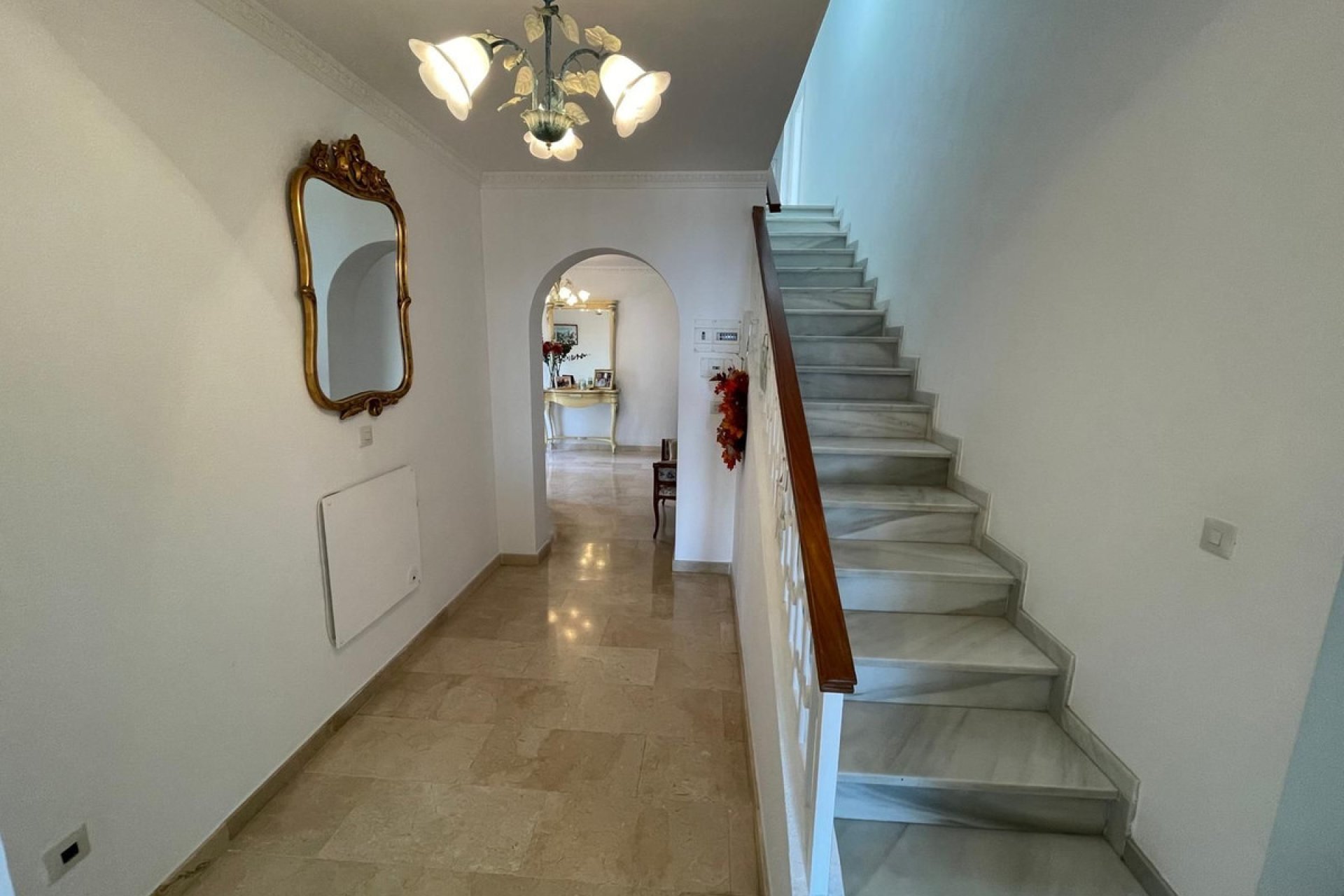 Resale - House - Detached Villa - Benalmádena - Benalmadena Centro