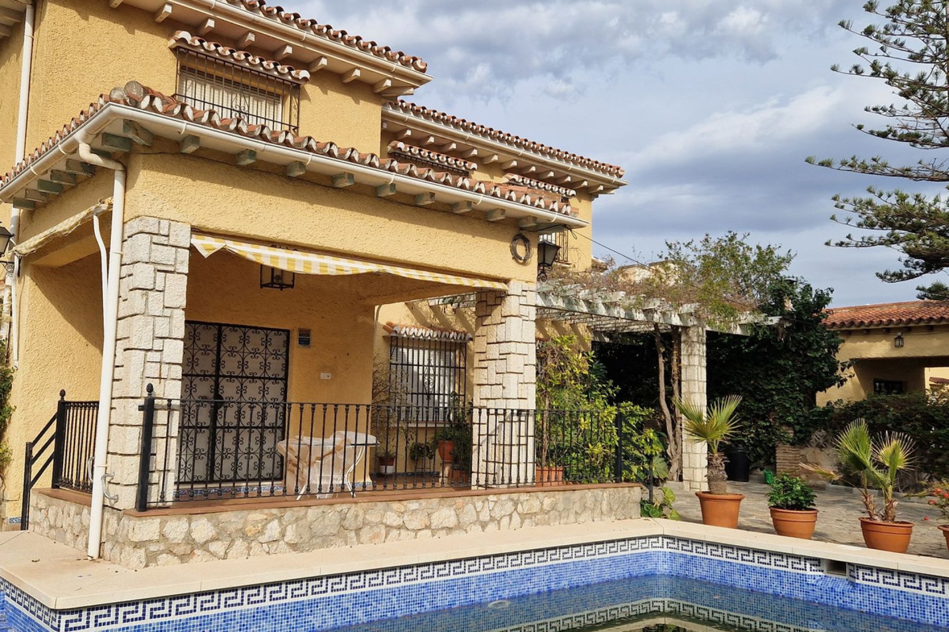 Resale - House - Detached Villa - Benalmádena - Benalmadena Centro