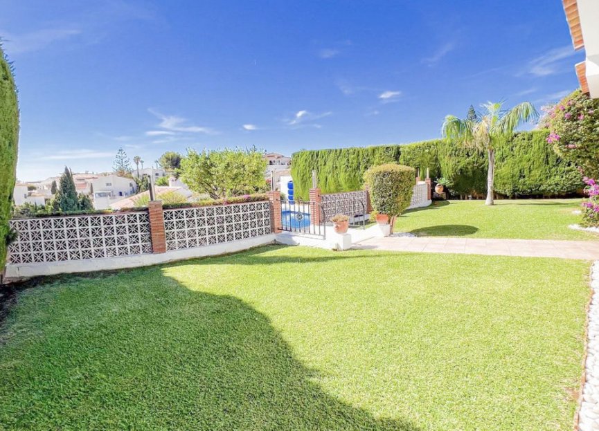 Resale - House - Detached Villa - Benalmádena - Benalmadena Centro