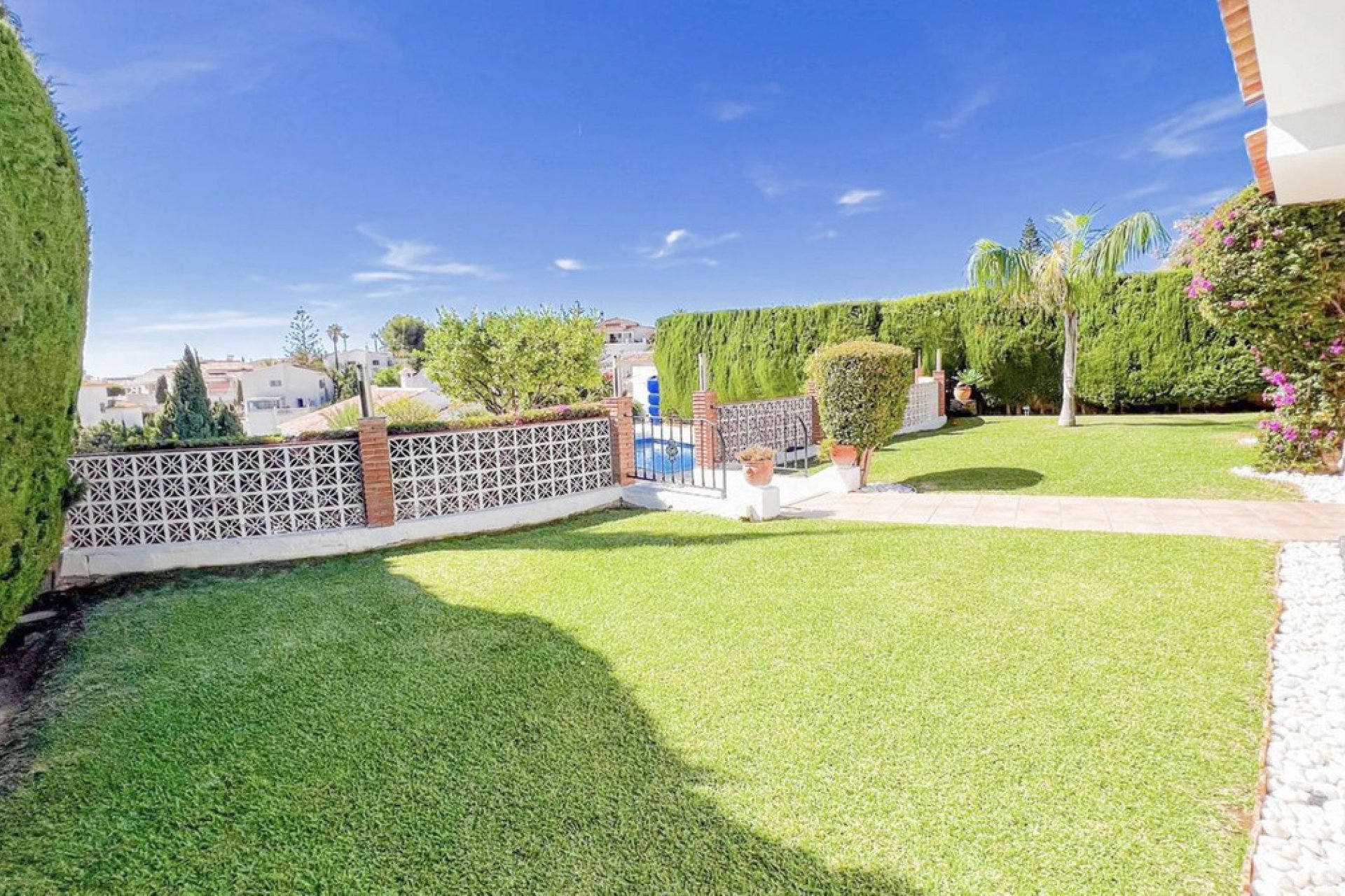 Resale - House - Detached Villa - Benalmádena - Benalmadena Centro