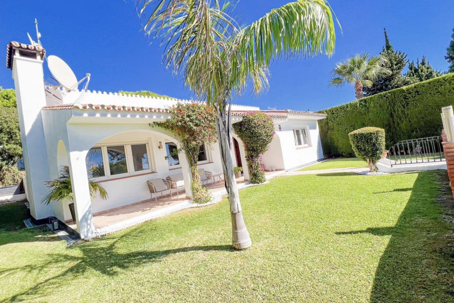 Resale - House - Detached Villa - Benalmádena - Benalmadena Centro